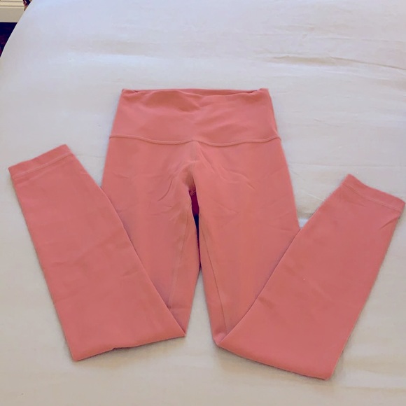 Lululemon Wunder train high-rise tight 25” - Picture 3 of 4